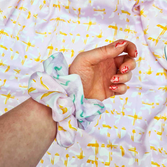 Silky gingham scrunchie floral pattern