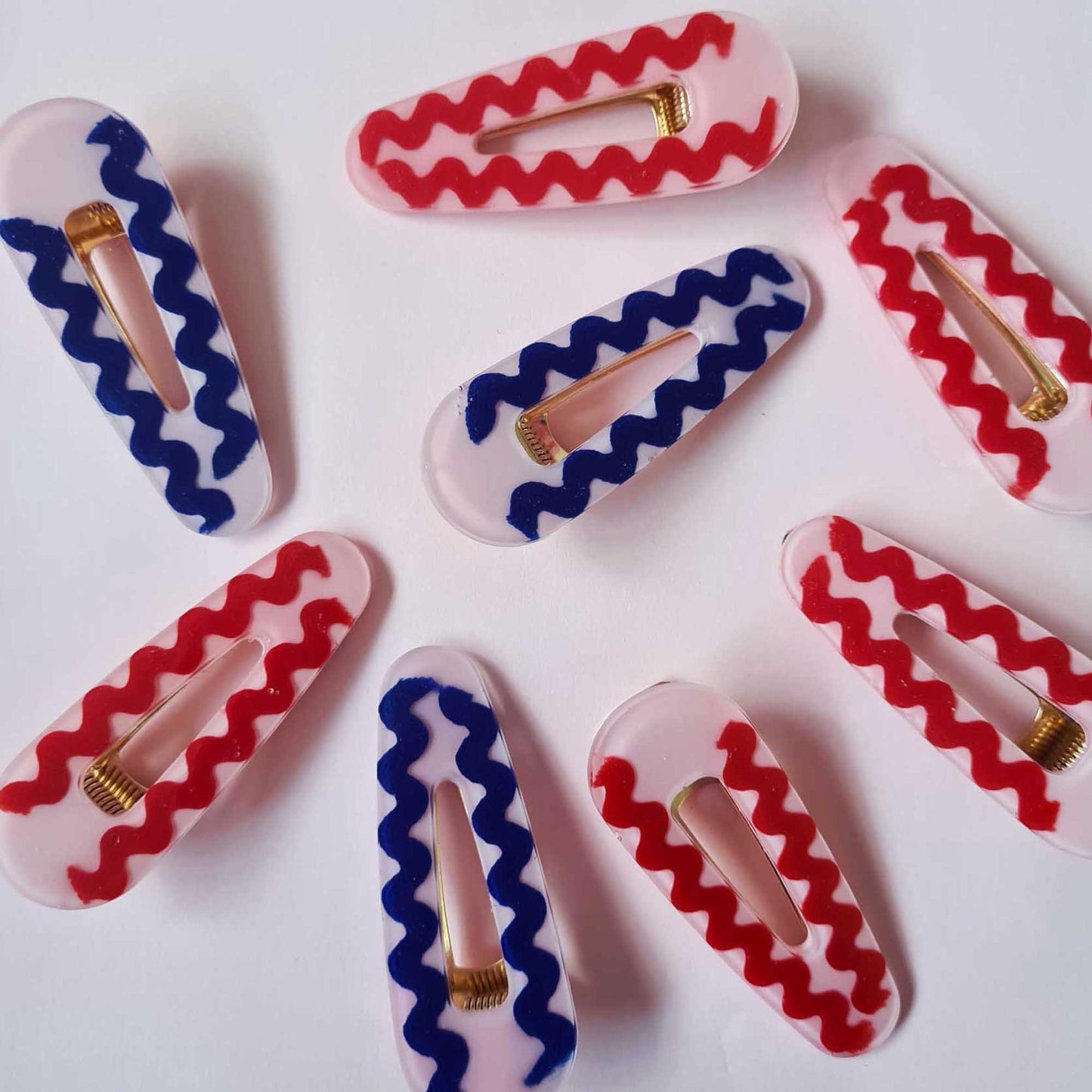 Ric Rac Pattern Resin Hair Clip